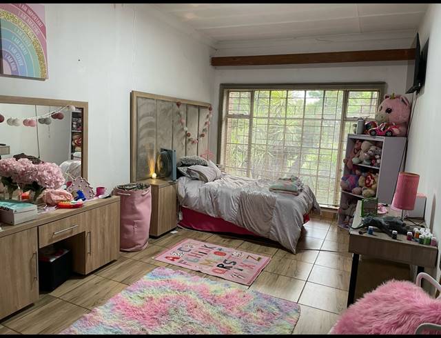 4 BEDROOM FREEHOLD RENTED IN SONLAND PARK
